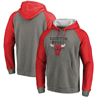 Chicago Bulls Fanatics Branded Distressed Logo Tri-Blend Pullover Hoodie - Ash Red
